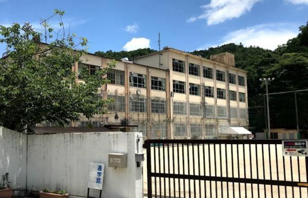 グラン・コート洛北 小学校