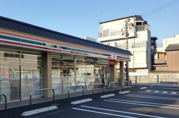 京都市右京区太秦森ケ前町　中古戸建 コンビニ