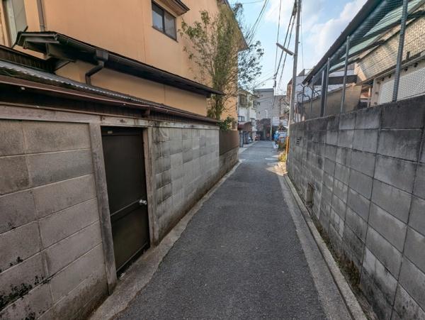 京都市北区上賀茂朝露ケ原町　中古戸建 現地写真（前面道路含む現地写真）