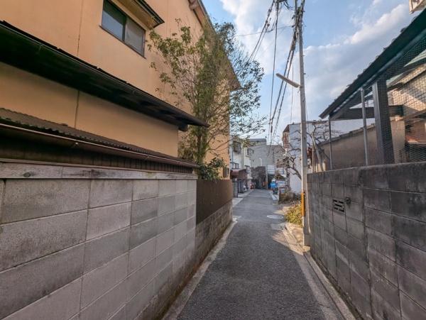 京都市北区上賀茂朝露ケ原町　中古戸建 現地写真（前面道路含む現地写真）