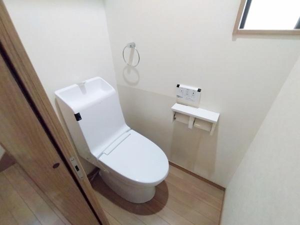 大阪市此花区酉島3丁目　中古戸建 内観写真（トイレ）