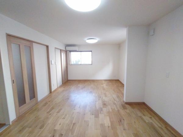 大阪市此花区酉島3丁目　中古戸建 内観写真（リビング）