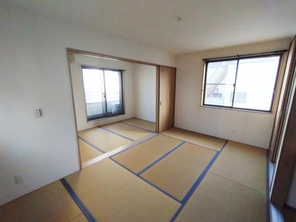 大阪市此花区酉島3丁目　中古戸建 内観写真（リビング以外の居室）
