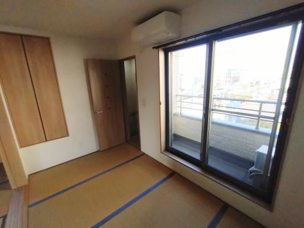 大阪市此花区酉島3丁目　中古戸建 内観写真（リビング以外の居室）
