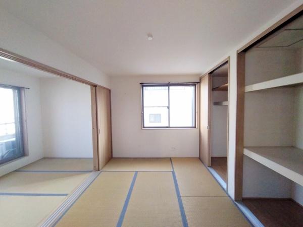 大阪市此花区酉島3丁目　中古戸建 内観写真（リビング以外の居室）