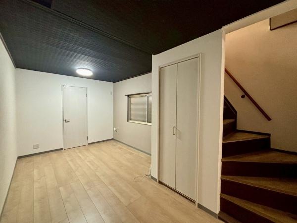 大阪市東成区東今里3丁目　中古戸建 内観写真（リビング）