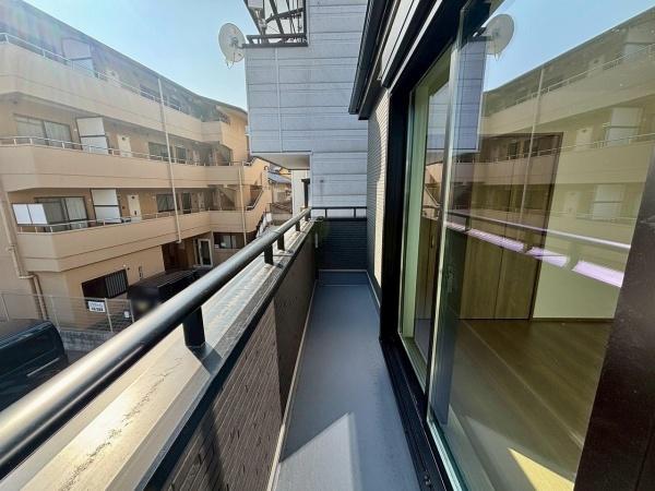 大阪市東住吉区杭全7丁目　A号棟　新築戸建 現地写真（バルコニー）