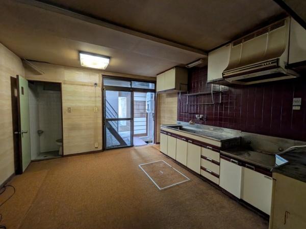 京都市北区衣笠高橋町　中古戸建 内観写真（リビング）