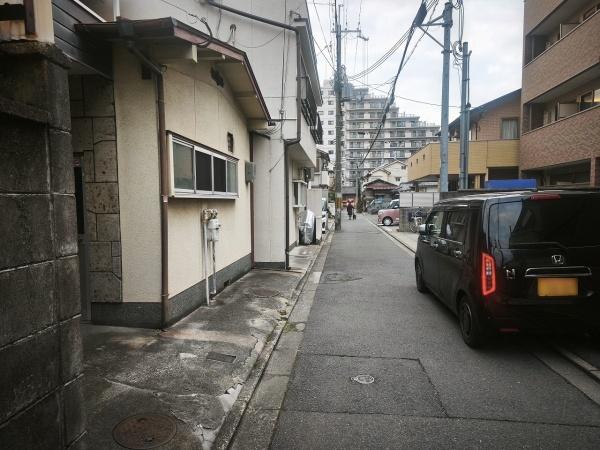 京都市右京区山ノ内苗町　建築条件無売土地 現地写真（前面道路含む現地写真）