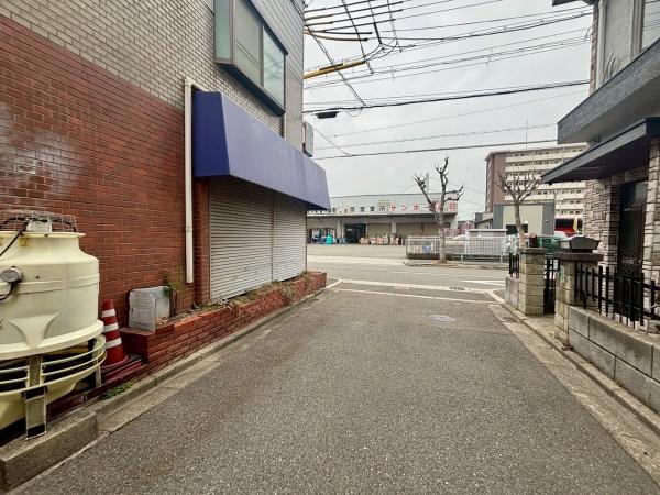 大阪市住之江区新北島8丁目　中古戸建 現地写真（前面道路含む現地写真）