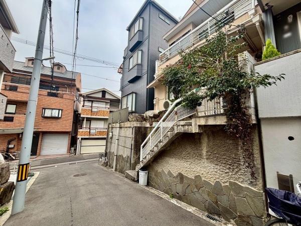 大阪市阿倍野区北畠3丁目　中古戸建 現地写真（前面道路含む現地写真）
