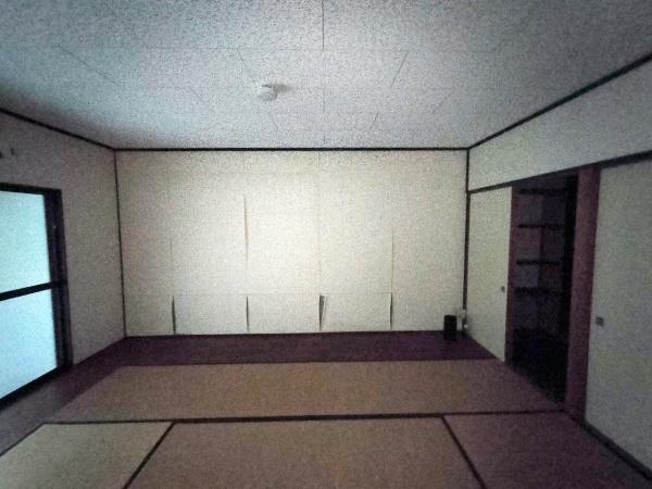 京都市上京区柏清盛町　中古戸建 内観写真（リビング以外の居室）