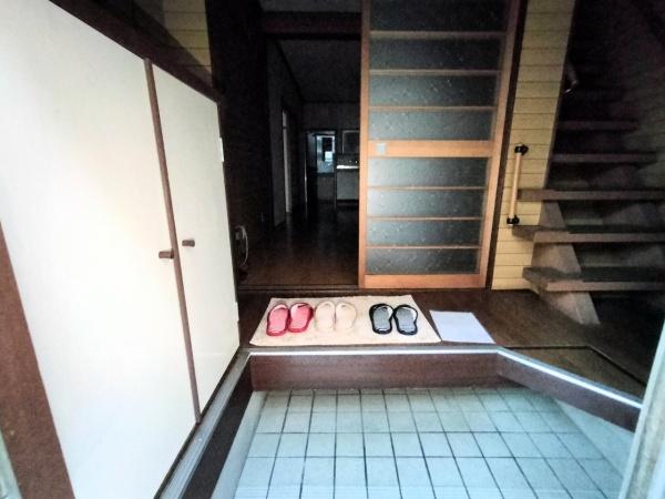 京都市上京区柏清盛町　中古戸建 現地写真（玄関）