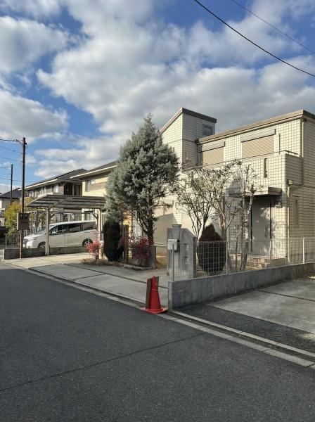 京都府木津川市梅美台3丁目　中古戸建 現地写真（前面道路含む現地写真）