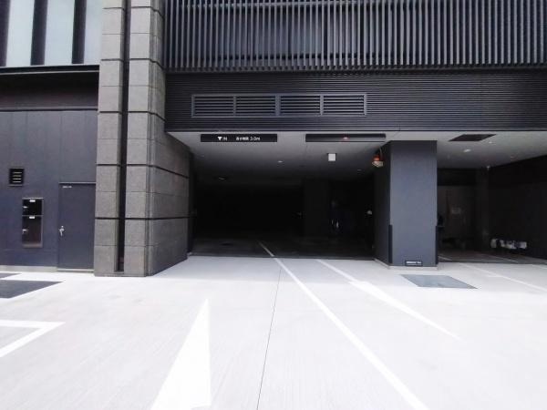 シエリアタワー大阪堀江 共用部写真（駐車場）