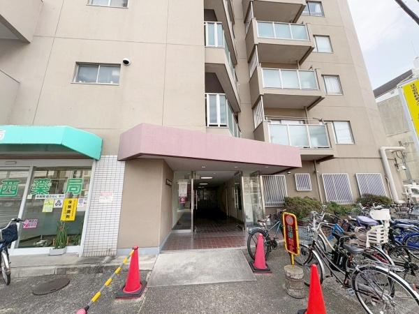 タウンハイツ加美 共用部写真（エントランス）