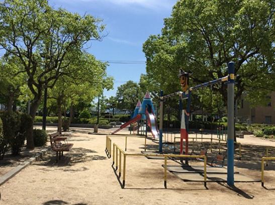 タウンハイツ加美 公園