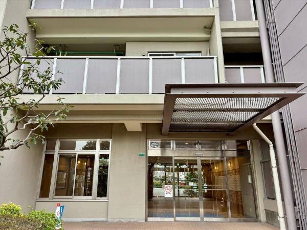 近鉄南港ガーデンハイツ24号棟 共用部写真（エントランス）