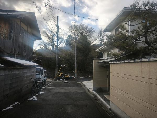 京都市右京区龍安寺池ノ下町　中古戸建 現地写真（前面道路含む現地写真）