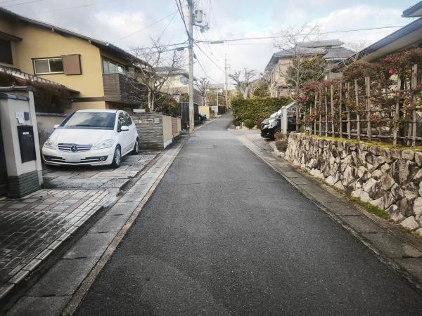 京都市右京区太秦中山町　中古戸建 現地写真（前面道路含む現地写真）