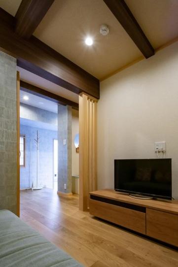 京都市東山区池殿町　中古テラスハウス 内観写真（リビング）