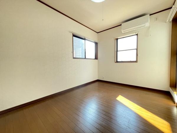 大阪市住之江区粉浜1丁目　中古戸建 内観写真（リビング以外の居室）