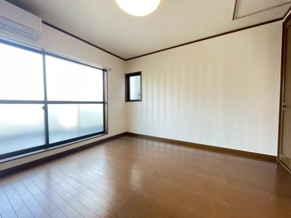 大阪市住之江区粉浜1丁目　中古戸建 内観写真（リビング以外の居室）