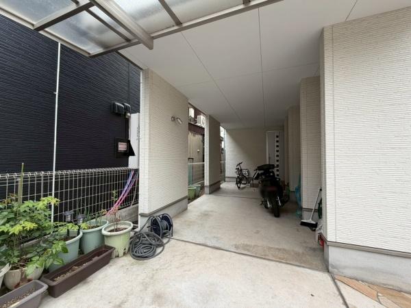 大阪市西成区花園南1丁目　中古戸建 現地写真（駐車場）