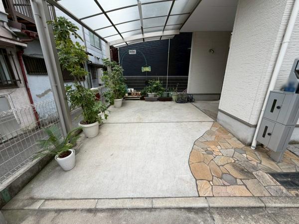大阪市西成区花園南1丁目　中古戸建 現地写真（駐車場）