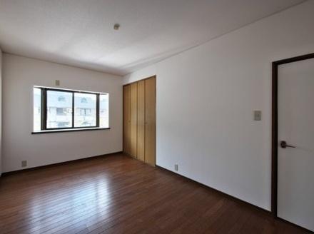 京都市北区西賀茂北川上町　中古戸建 内観写真（リビング以外の居室）