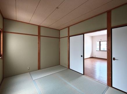 京都市北区西賀茂北川上町　中古戸建 内観写真（リビング以外の居室）