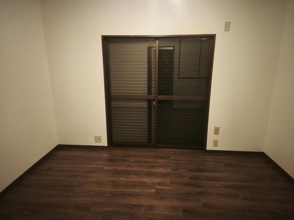 京都市右京区太秦面影町　中古戸建 内観写真（リビング以外の居室）