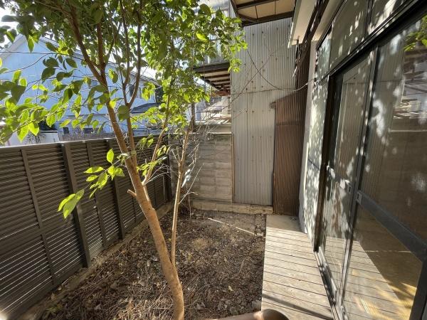 京都市左京区下鴨芝本町　中古戸建 現地写真（庭）