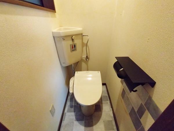 大阪市西淀川区野里2丁目　中古戸建 内観写真（トイレ）