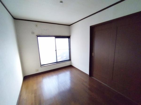 大阪市西淀川区野里2丁目　中古戸建 内観写真（リビング以外の居室）