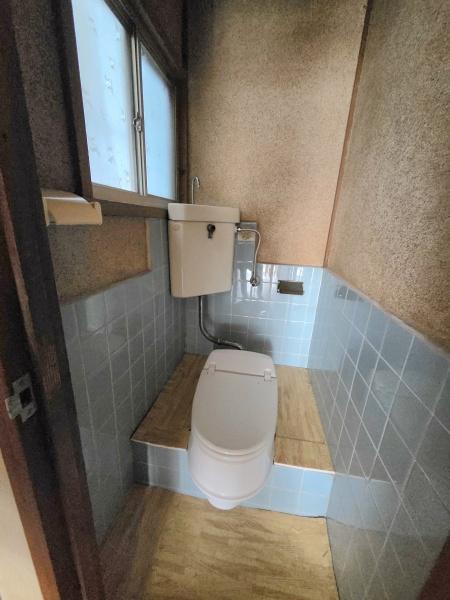 堺市美原区多治井　中古戸建 内観写真（トイレ）