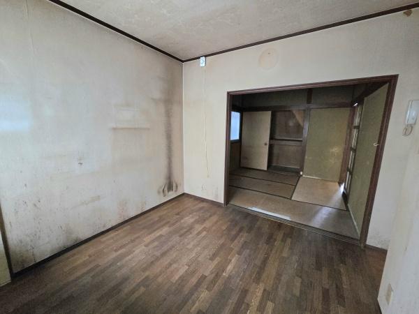 堺市美原区多治井　中古戸建 内観写真（リビング）