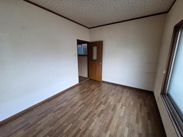 堺市美原区多治井　中古戸建 内観写真（リビング以外の居室）