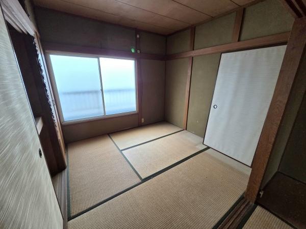 堺市美原区多治井　中古戸建 内観写真（リビング以外の居室）