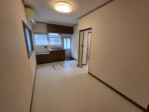 堺市東区南野田　中古戸建 内観写真（リビング）