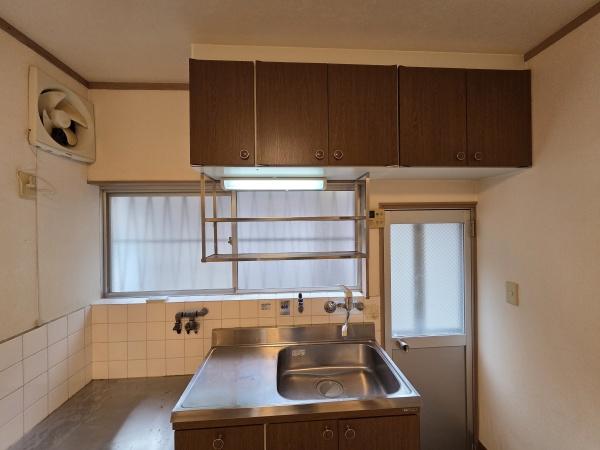 堺市東区南野田　中古戸建 内観写真（キッチン）