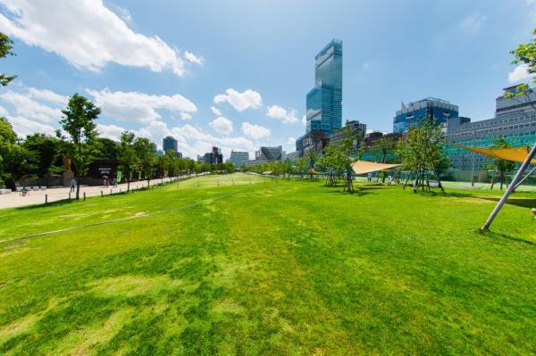 大阪市天王寺区下寺町2丁目　中古戸建 公園
