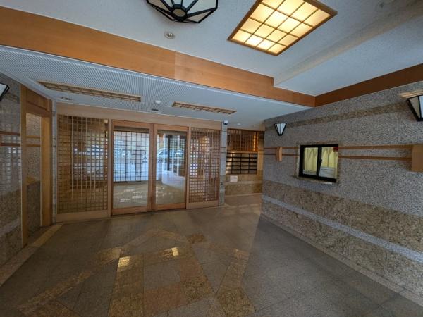リーガル京都北白川 共用部写真（エントランス）