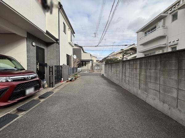 松原市高見の里1丁目　中古戸建 現地写真（前面道路含む現地写真）