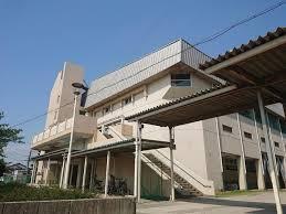 松原市高見の里1丁目　中古戸建 中学校