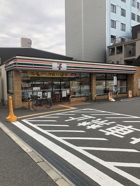 ダイアパレス本田 コンビニ