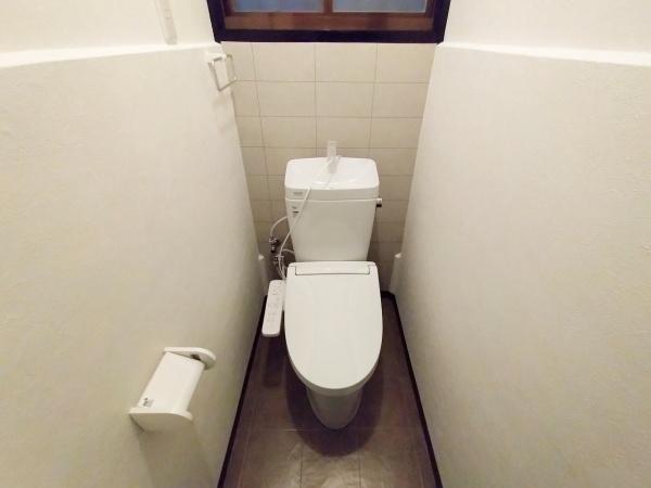 大阪市此花区酉島1丁目　中古戸建 内観写真（トイレ）
