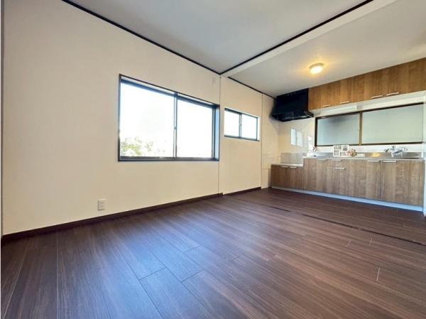 大阪市此花区酉島1丁目　中古戸建 内観写真（リビング）