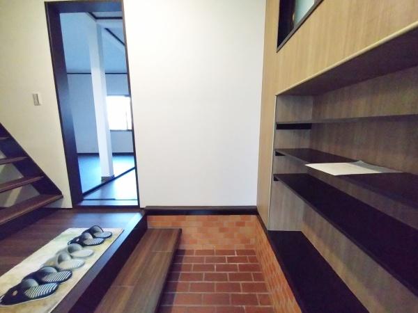 大阪市此花区酉島1丁目　中古戸建 現地写真（玄関）