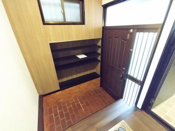 大阪市此花区酉島1丁目　中古戸建 現地写真（玄関）